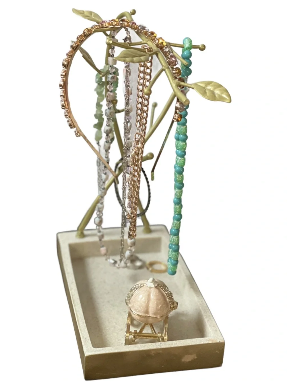 Metal Gold Leaf Designed Jewelry Tree with Rectangular Stone Designed Tray